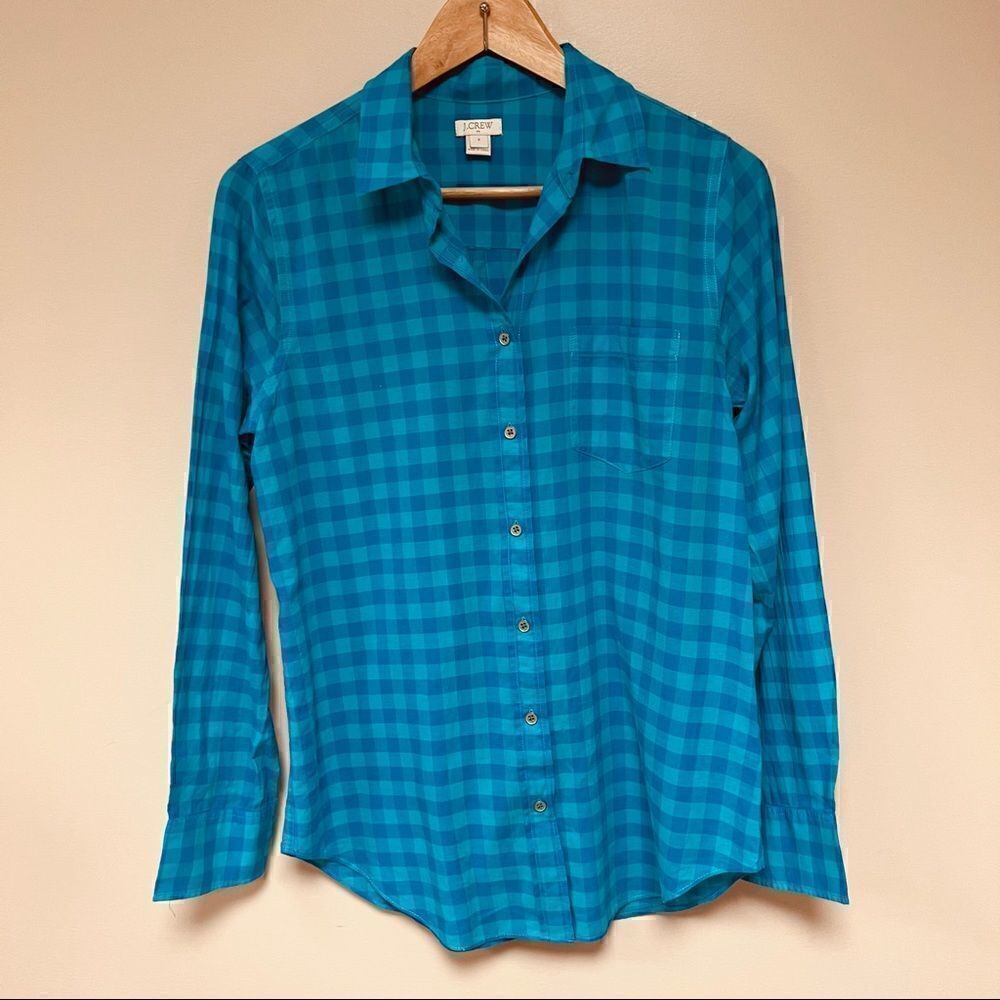 J Crew plaid blue/ teal  button down.   Size Sm